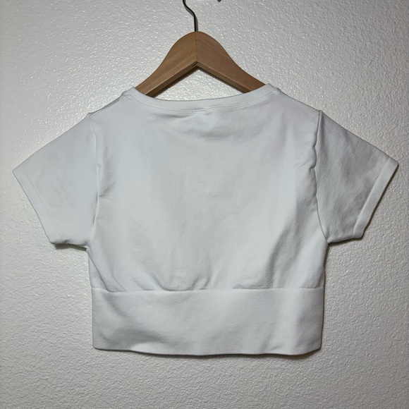 Offline by Aerie Cropped Short Sleeve Stretch Workout Tee | fitness | ribbed | - Picture 3 of 4